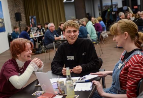 Diskussionsspiel »Konflikt & Konsens«: Spannende Gespräche und neue Perspektiven